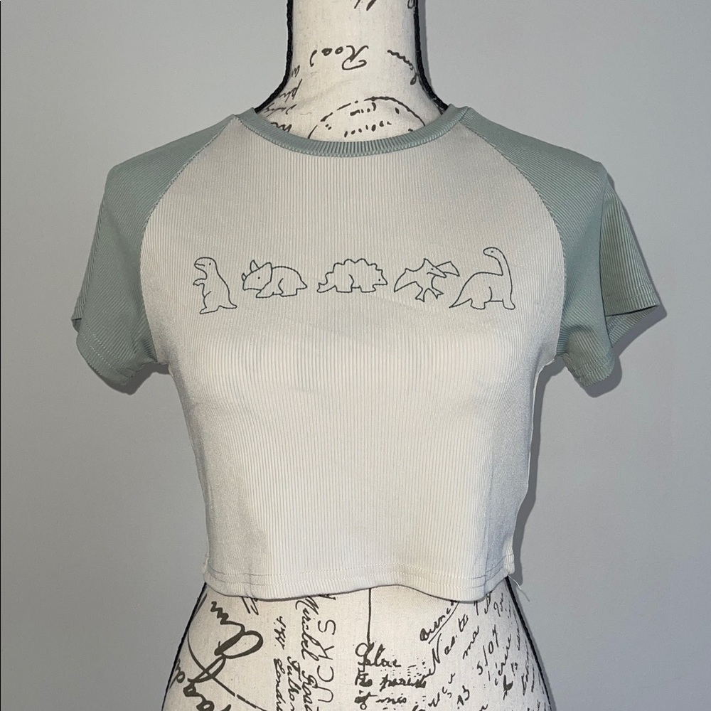 SHEIN Beige Ribbed Top with Dinosaur print